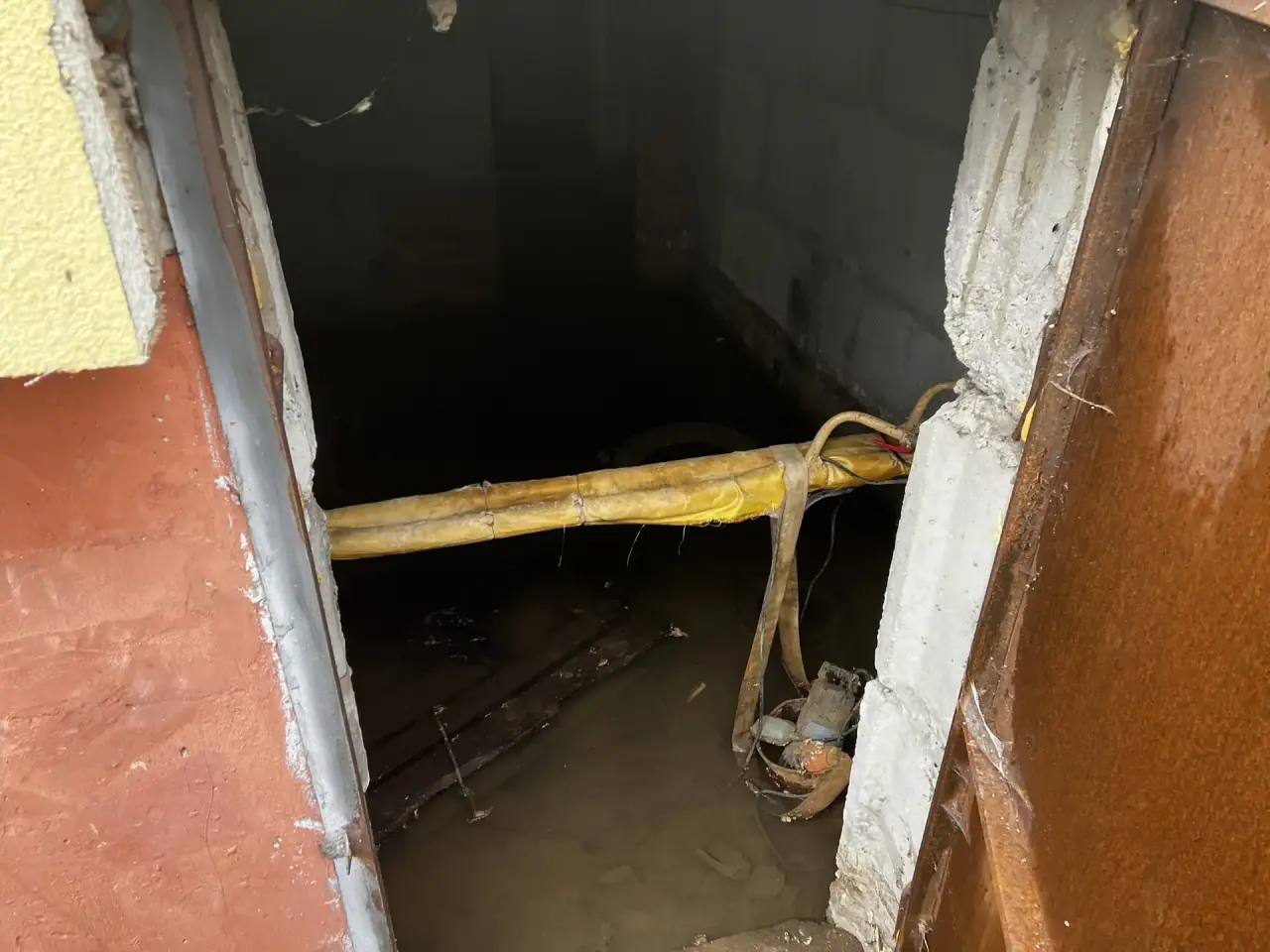 Канализационные воды затопили подвал трёхэтажки в Юбилейном